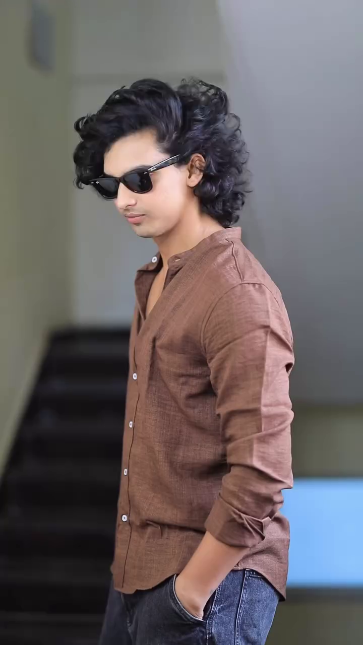 Men Classic Slim Fit Casual Shirt