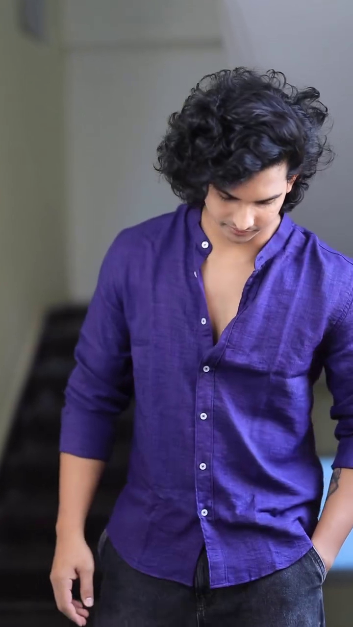 Men Classic Slim Fit Casual Shirt - Image 12