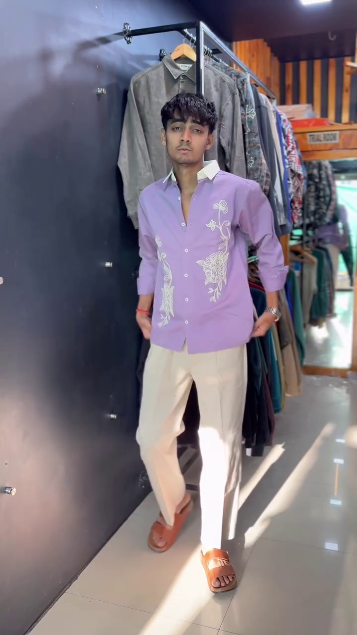Conversational Printed Slim Fit Opaque Casual Shirt - Image 7