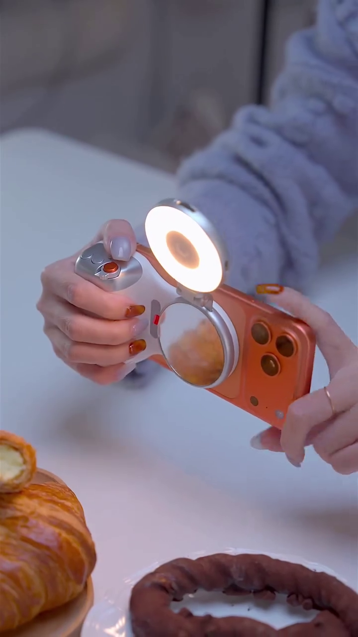 Fun Shot Smartphone Handle Grip and C03 Magnetic Selfie Light, Phone Camera Grip with Removable USB-C Charging, Bluetooth Remote Control, Mobile Phone Grip for Photography