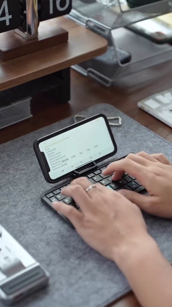 JOMAA Mini Bluetooth Foldable Keyboard Silent, Rechargeable, Aluminum Alloy Housing and Portable Folding Travel Keyboard for Phone ipad Tablet (Balck) - Image 5