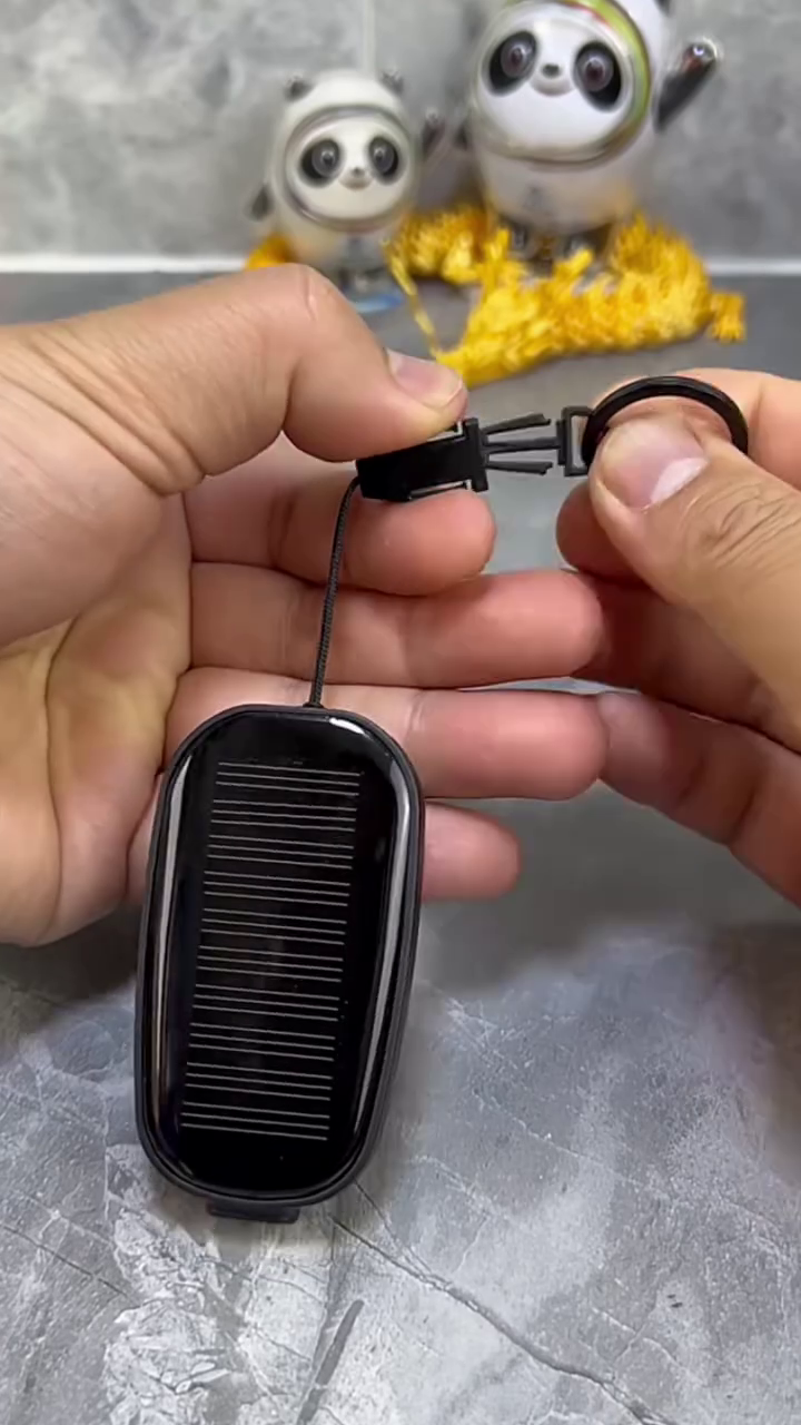 Solar Powered Keychain Power Bank 1500mAh Compact Lightweight Fast Charging Type C - Image 4