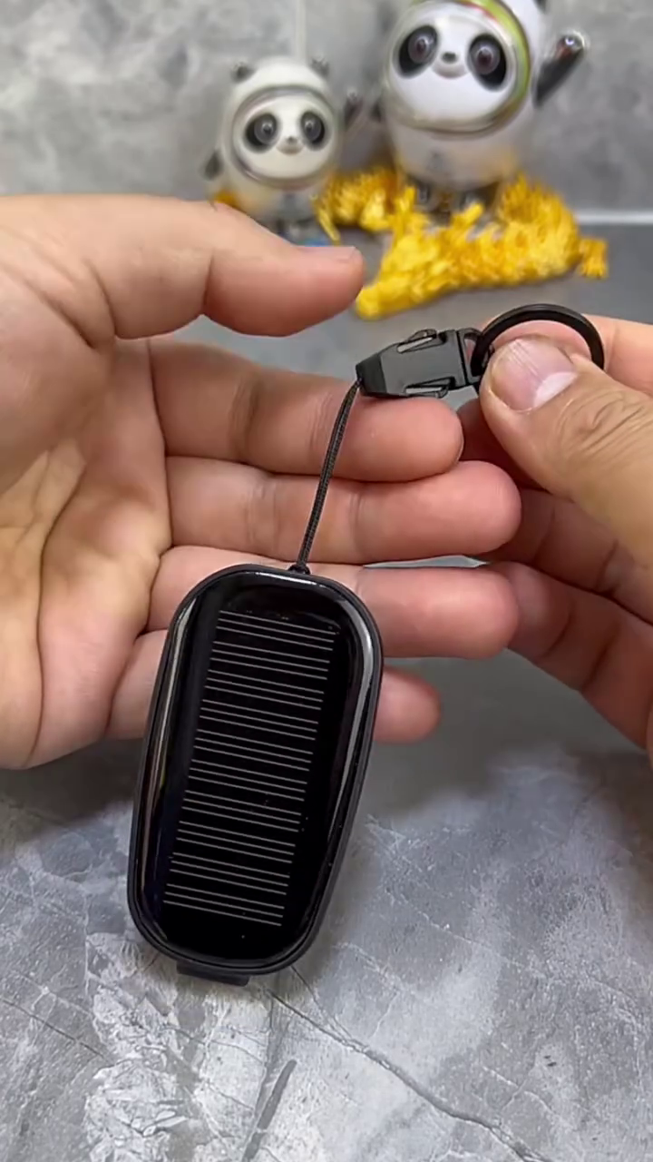 Solar Powered Keychain Power Bank 1500mAh Compact Lightweight Fast Charging Type C - Image 3