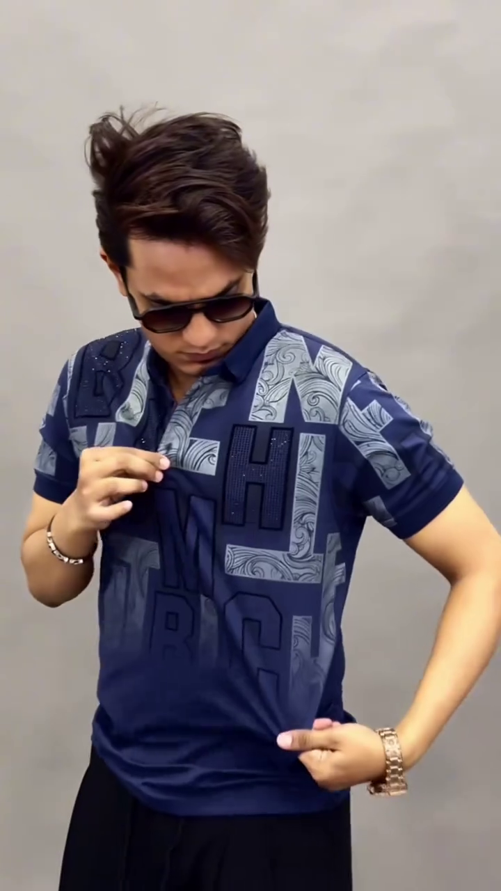 Abstract Printed Polo Collar Pure Cotton Slim Fit T-shirt - Image 6