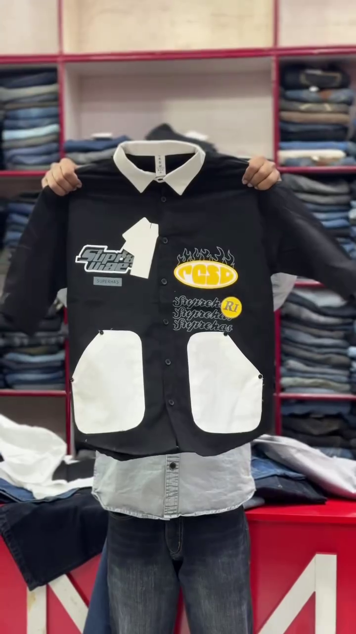 Men Boxy Colourblocked Casual Shirt - Image 4