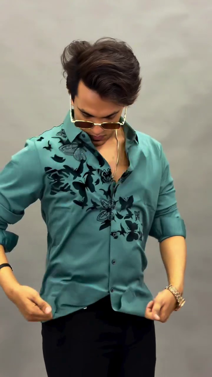 Slim Fit Floral Printed Casual Shirt - Image 4