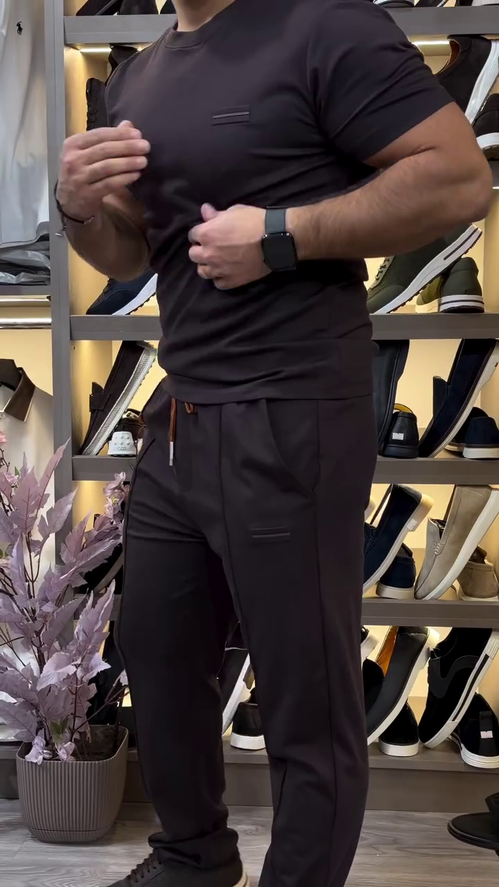 Round Neck Short Sleeves Oversized T-shirt & Joggers - Image 8