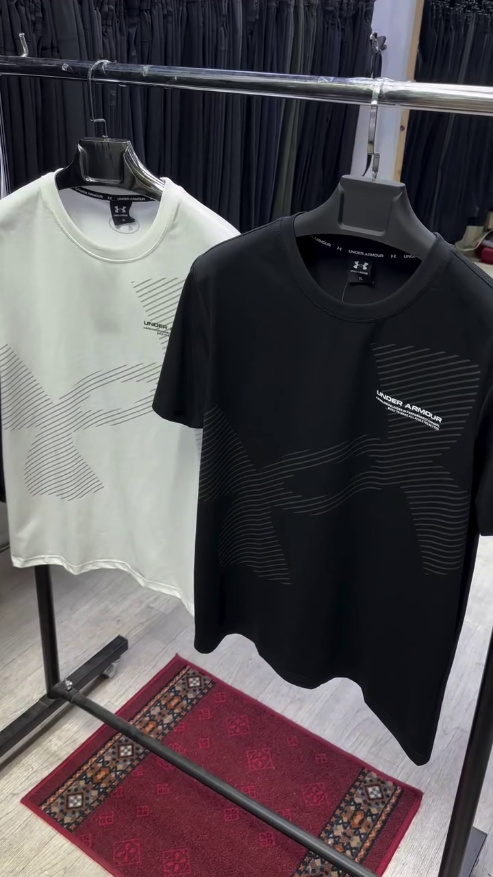 Printed Round Neck Short Sleeves T-shirt - Image 3