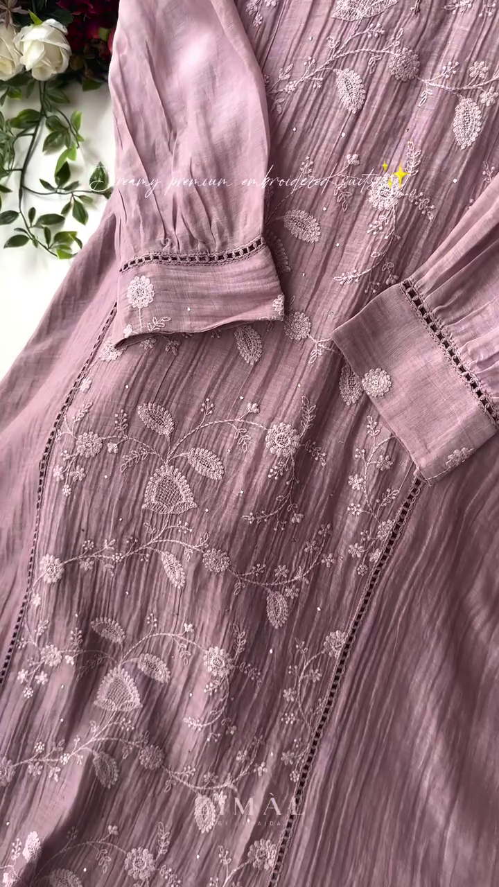 Women's Lavender Chinon Embellished Kurta with Pant and Dupatta - Image 5