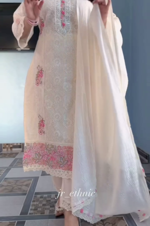 Off White Scoop Neck Floral Embroidered Straight Kurta With Trouser And Dupatta