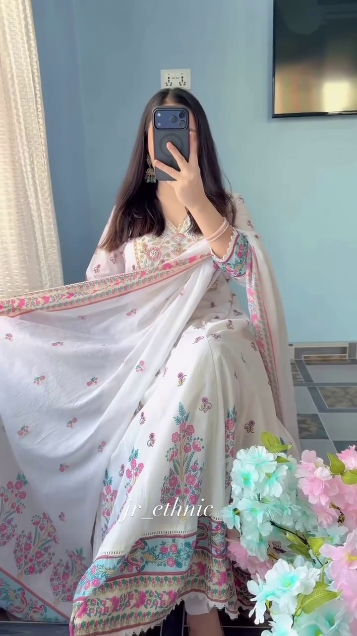 Ethnic Motifs Regular Beads and Stones Pure Cotton Kurta with Trousers & Dupatta - Image 9