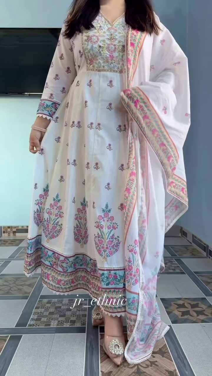 Ethnic Motifs Regular Beads and Stones Pure Cotton Kurta with Trousers & Dupatta - Image 8