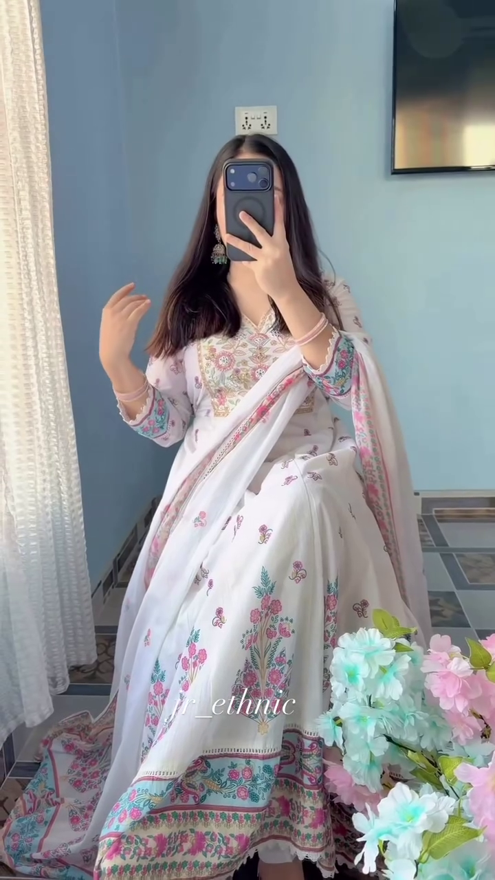 Ethnic Motifs Regular Beads and Stones Pure Cotton Kurta with Trousers & Dupatta - Image 7