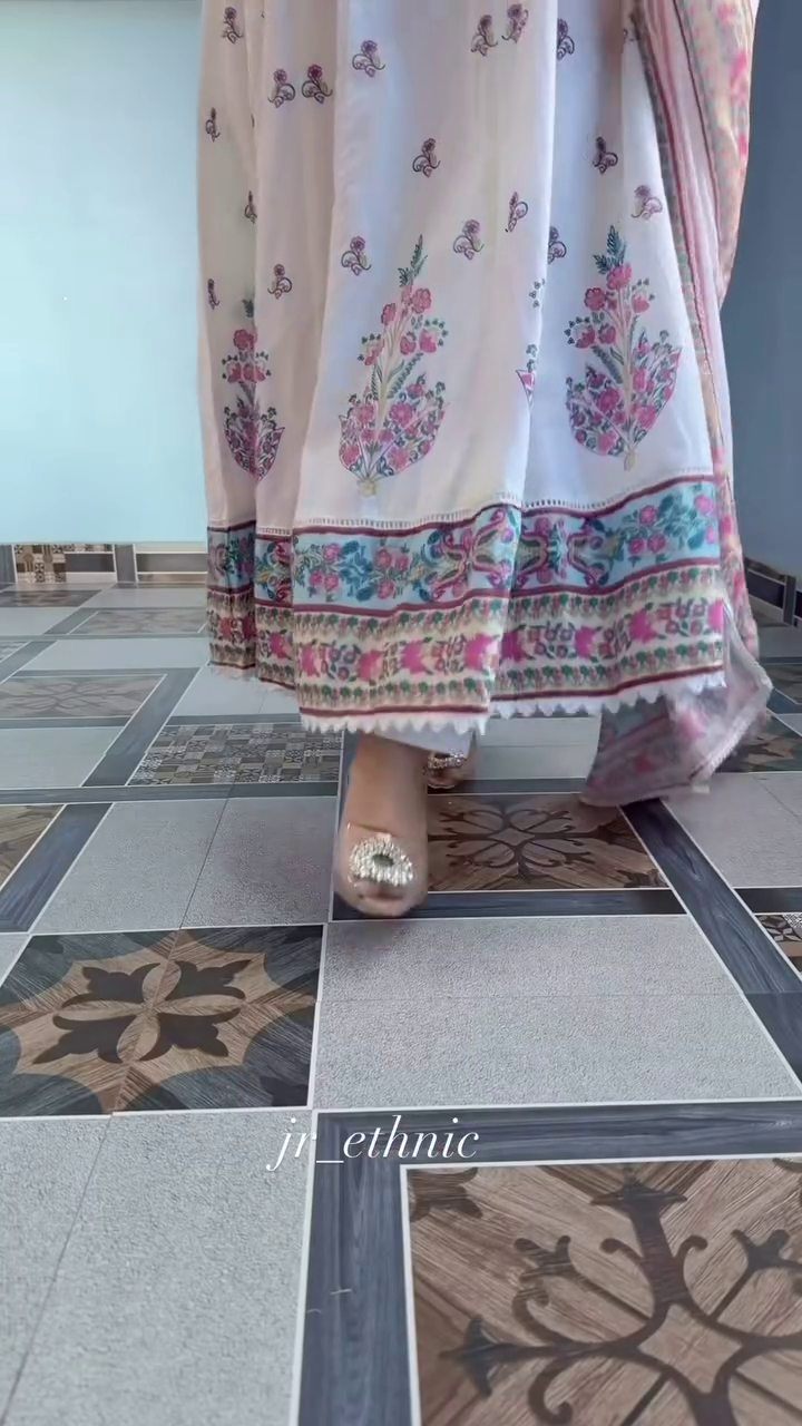 Ethnic Motifs Regular Beads and Stones Pure Cotton Kurta with Trousers & Dupatta - Image 6