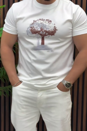 Men Printed Slim Fit T-shirt