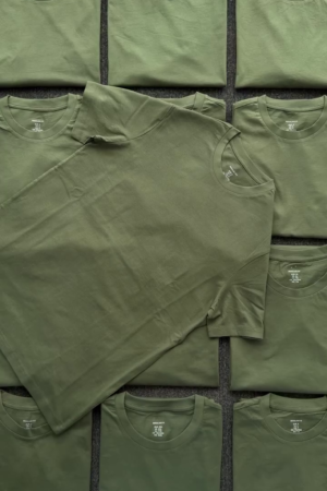 Men Regular Fit Crinkled Resort Shirt