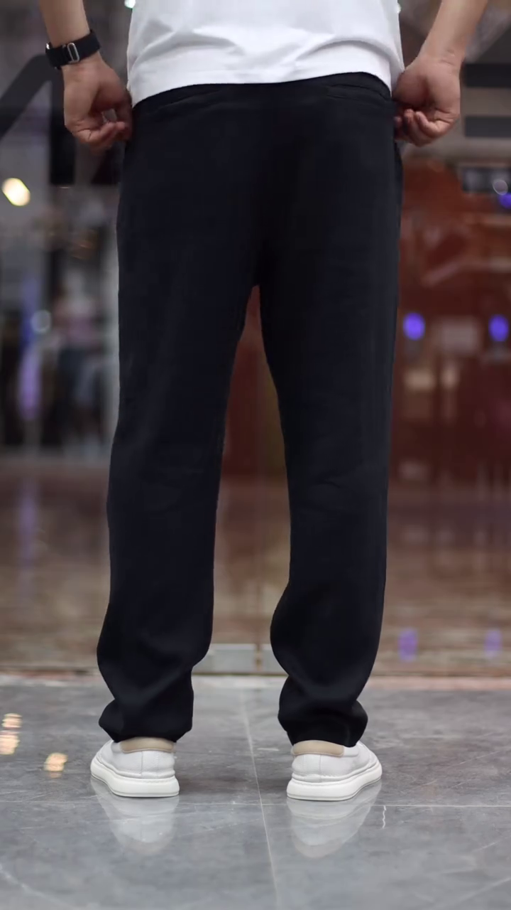 Men Relaxed Straight Leg Straight Fit Trousers - Image 3