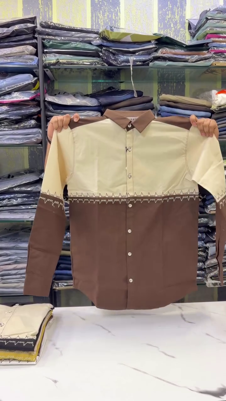 Standard Colourblocked Casual Shirt with Contrast Pockets - Image 5