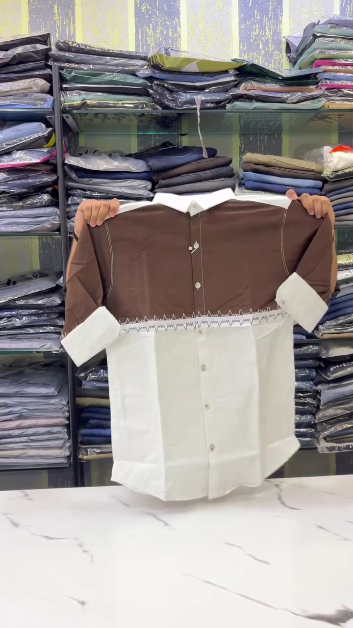 Standard Colourblocked Casual Shirt with Contrast Pockets - Image 2